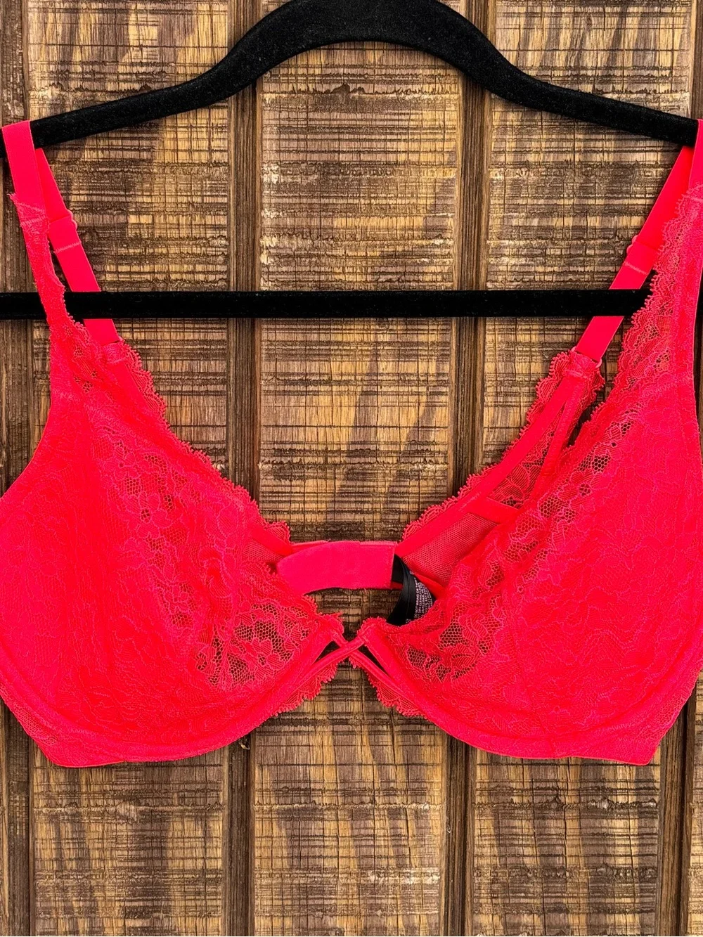 Victoria's Secret Bright Neon Red Very Sexy Unlined Plunge Lace Underwire Bra